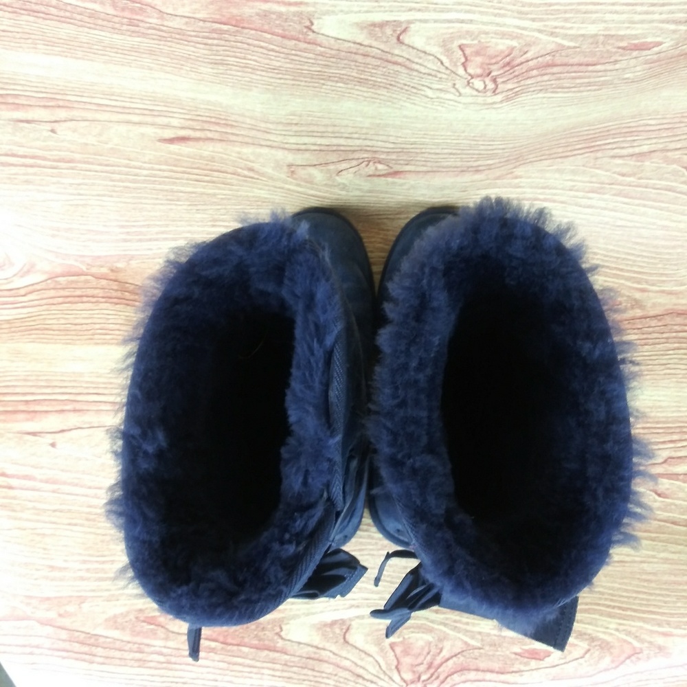 **SOLD SOLD**UGG Everleigh Bailey Bow Navy Talot 5 - Picture 6 of 8